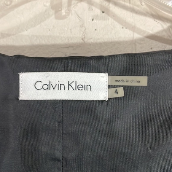 Calvin Klein Sleeveless Dress Pleated with Belt. Size 4. - Picture 2 of 5